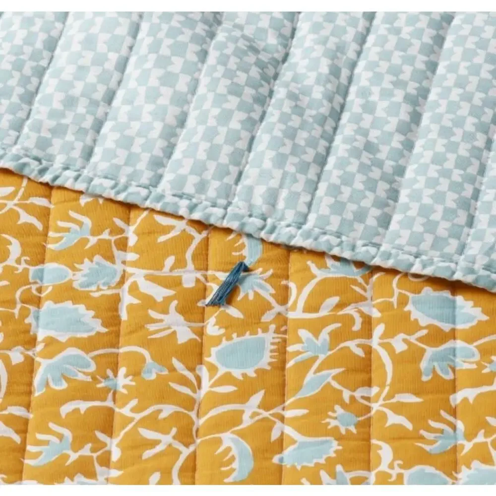 NWT Threshold: King Earthy Vines Quilt